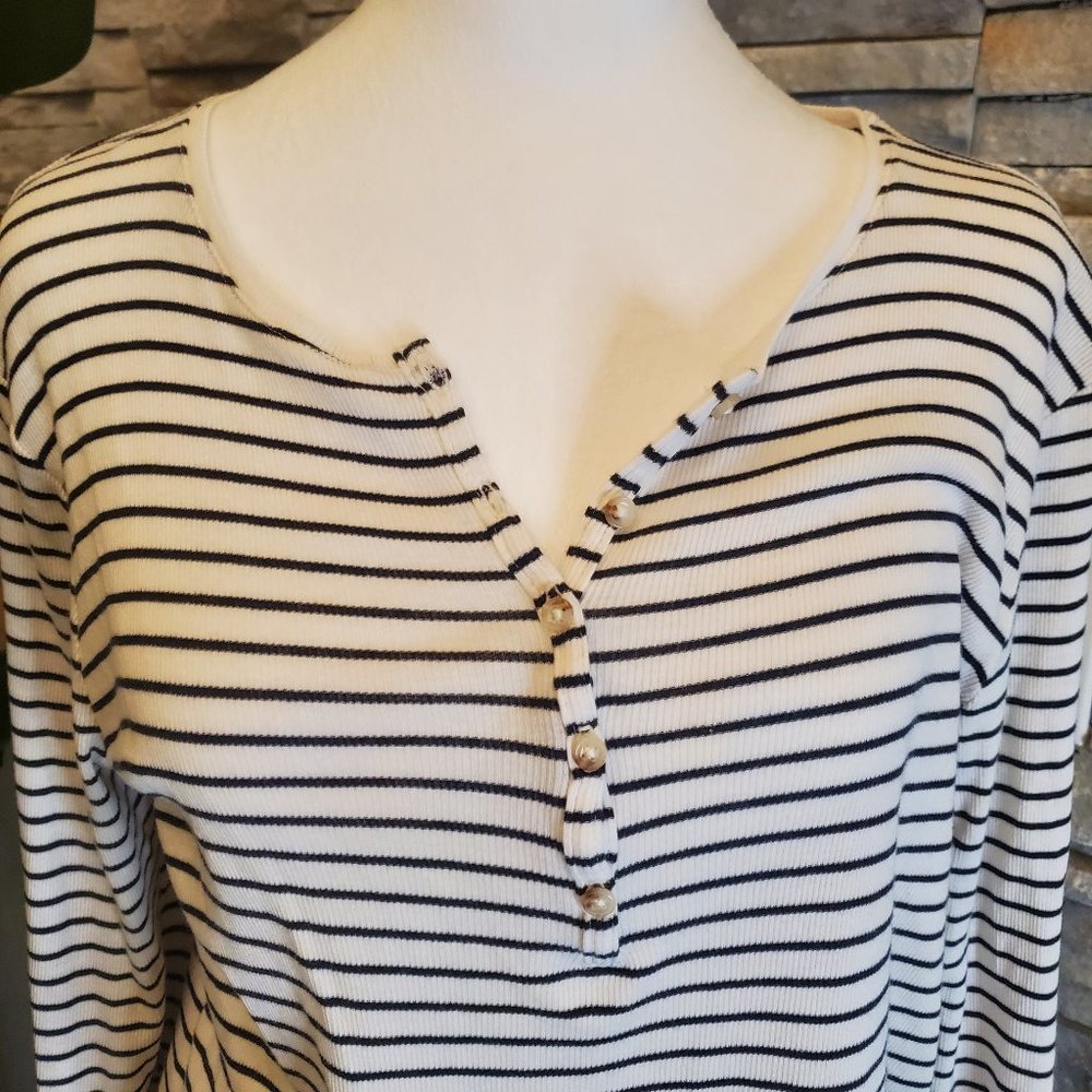 H&M Ribbed Henley Top - Picture 2 of 6
